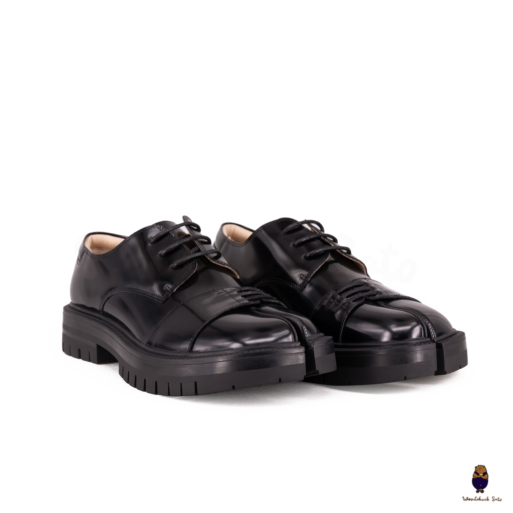 WoodchuckSato Black Edge-Beaded Cowhide Leather Tabi Derby Shoes with Double-Lace Design & Chunky Sole