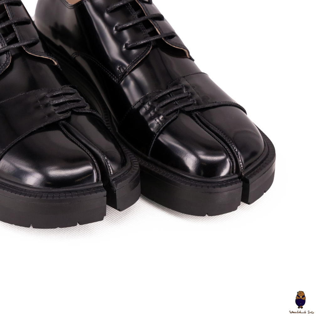 WoodchuckSato Black Edge-Beaded Cowhide Leather Tabi Derby Shoes with Double-Lace Design & Chunky Sole
