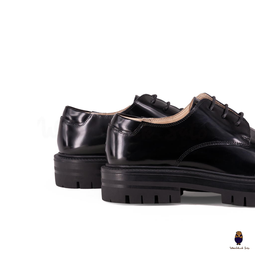 WoodchuckSato Black Edge-Beaded Cowhide Leather Tabi Derby Shoes with Double-Lace Design & Chunky Sole