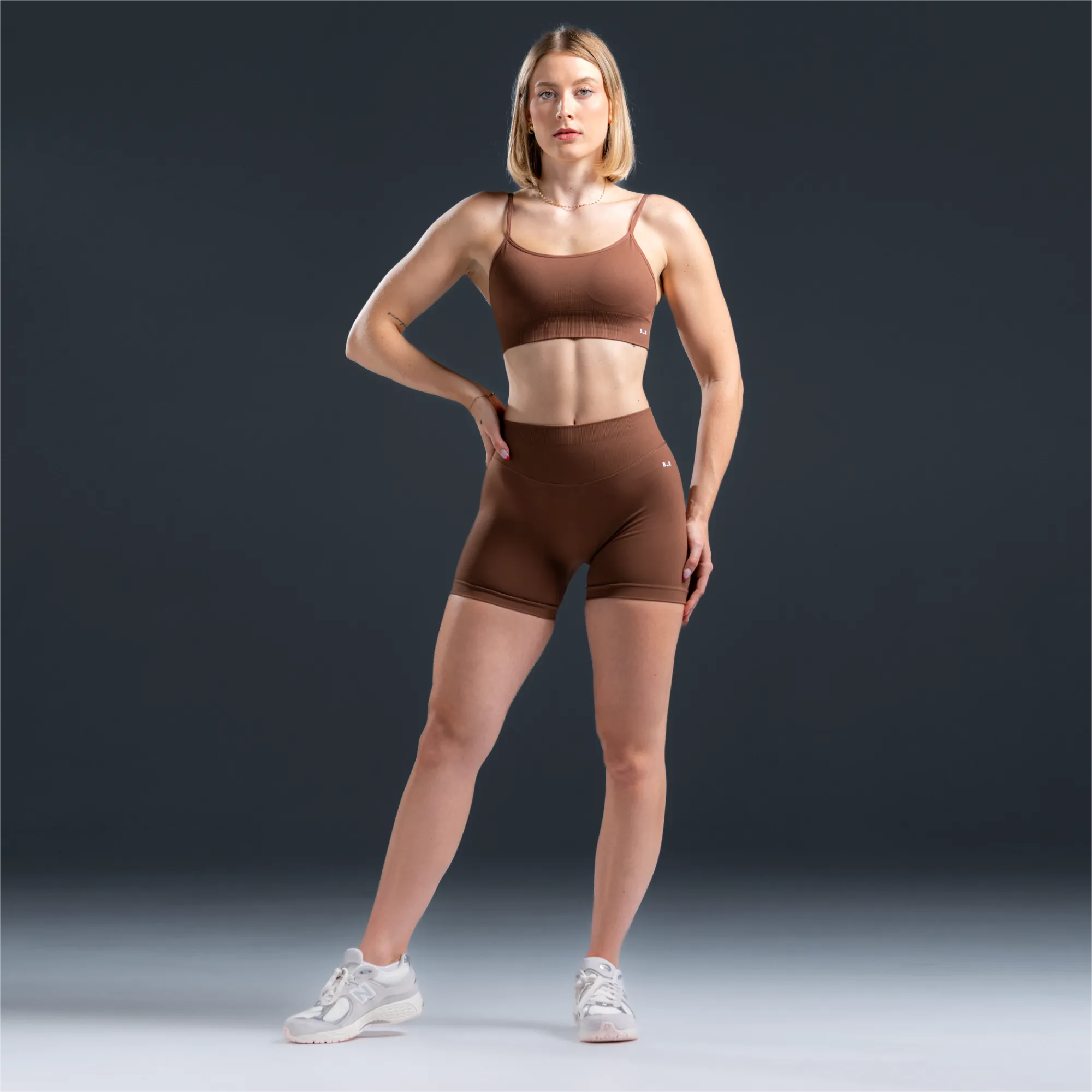 Women's sportswear set (three-piece set)